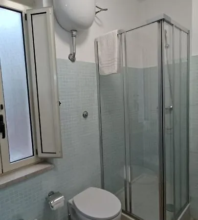 La Casa Di Chicca * 카미글리아텔로 실라노